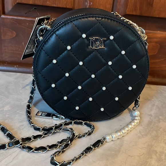 Badgley Mischka   NWT   Round  quilted and dotted with pearls  Crossbody bag - Picture 3 of 11